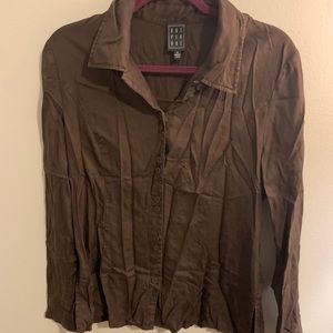 Dué Per Dué brown silk button down shirt
